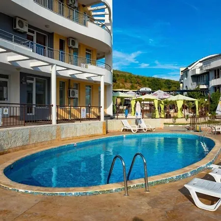 Terra Apartment, Sunset Apartment